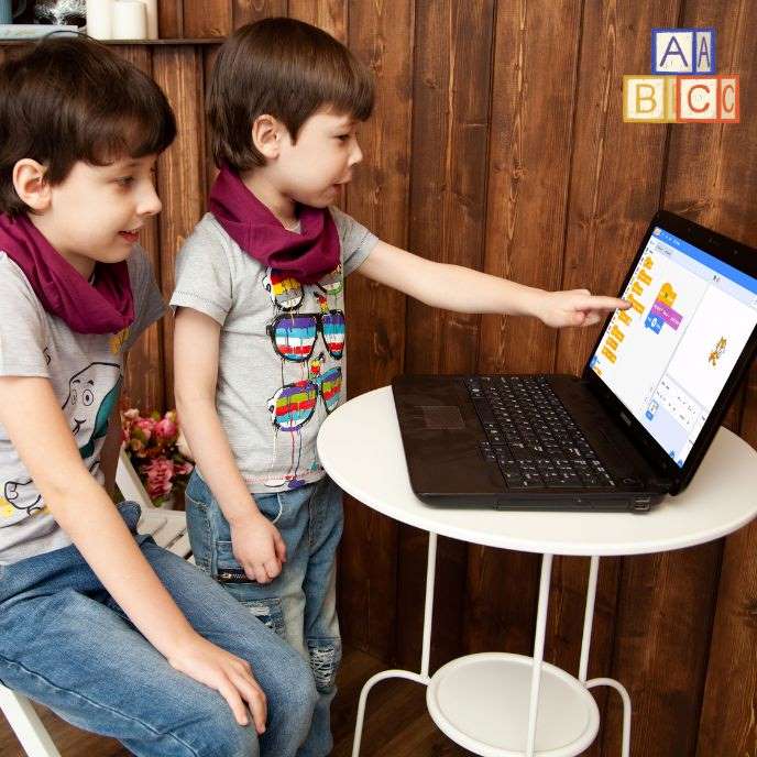 Belajar Coding Membuat Anak Pandai Matematika, Benarkah?